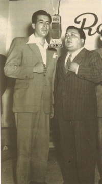 Alberto Valencia and Gonzalo Ben?tez perform at Radio Quito