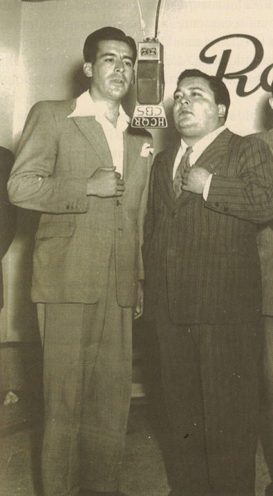 Alberto Valencia and Gonzalo Ben?tez perform at Radio Quito