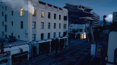 Martian Fighting Machine enters city in War Of The Worlds, AKA Invasion